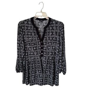 Cocomo Woman 3X Black White Geometric‎ V Neck Jersey Stretch 1/4 Button P…